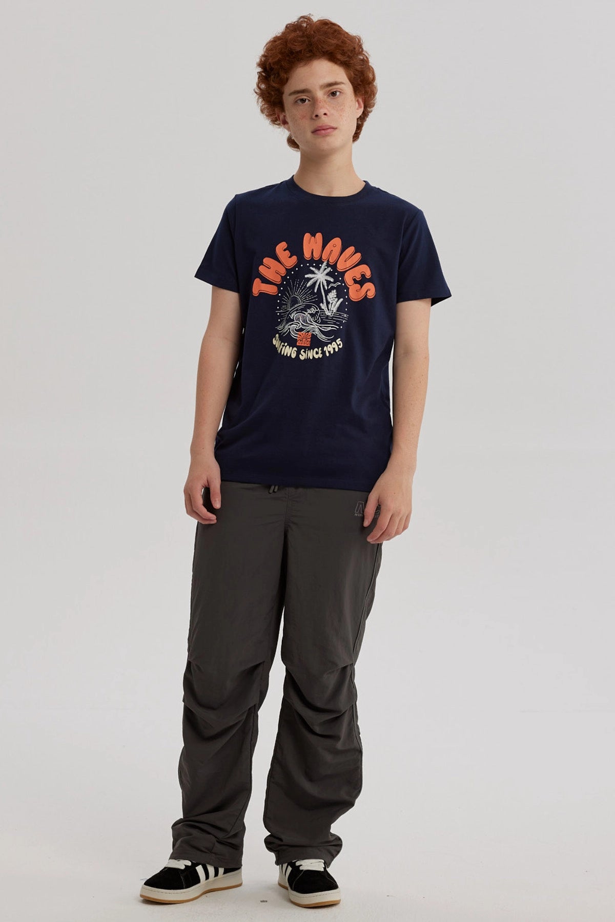 Polera Niño Básica Estampada Azul Oscuro