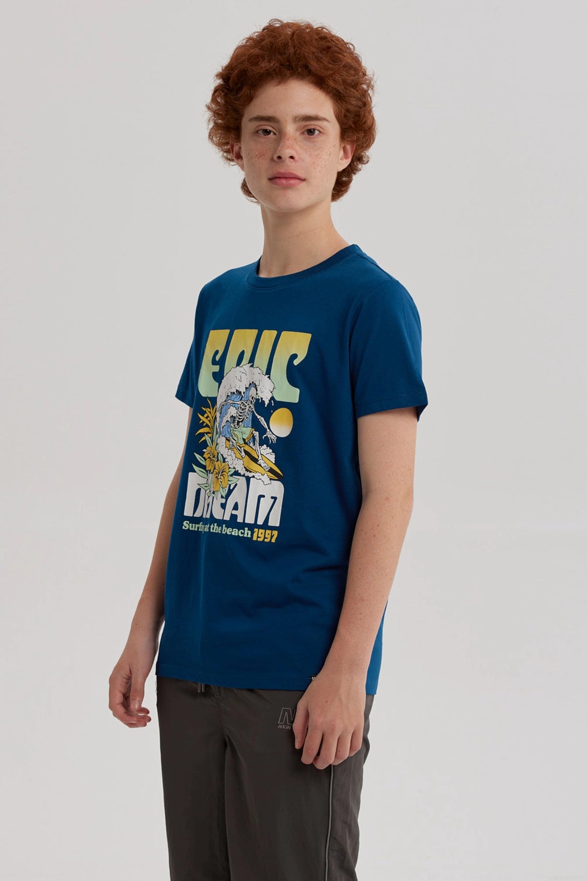 Polera Niño Básica Estampada Azul Petroleo