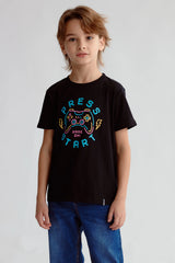 Polera Niño Básica Estampada Negro