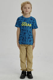 Polera Niño Mini Print Posicional Azul Petroleo