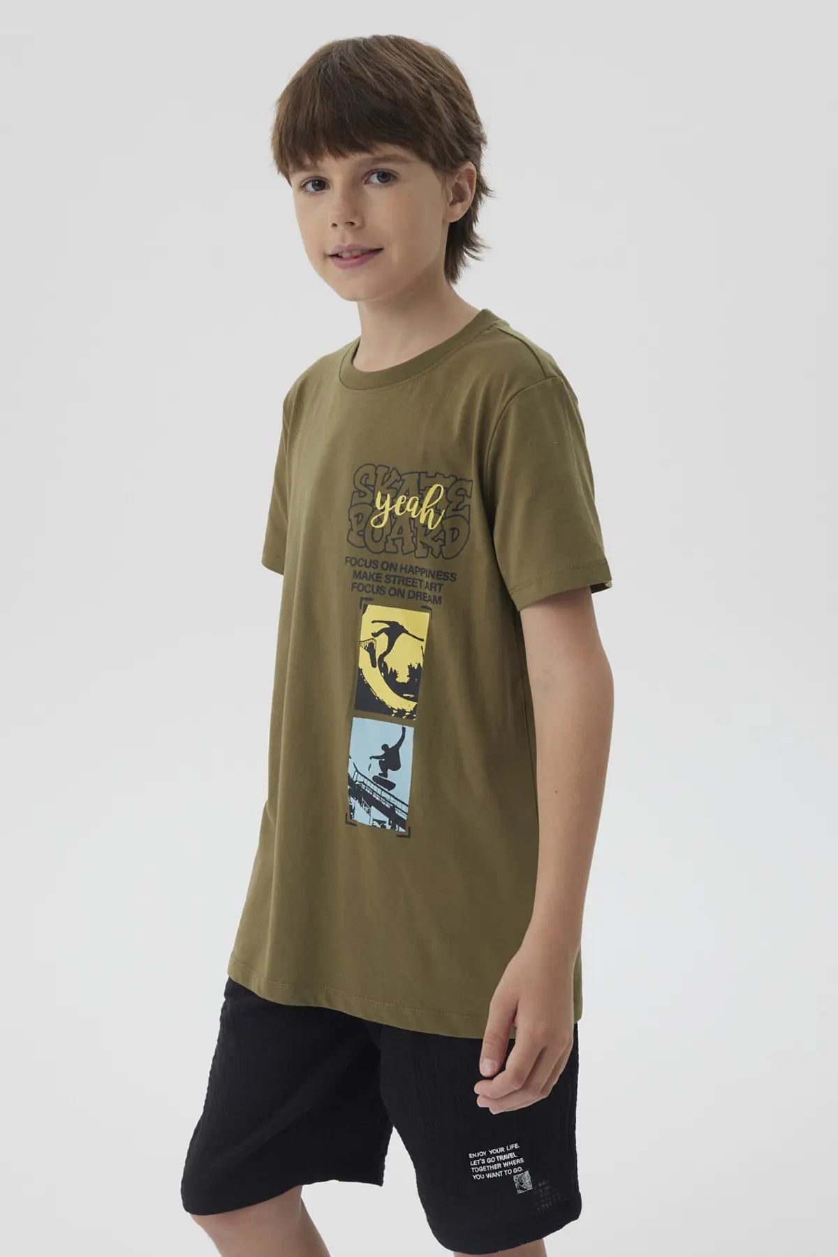 Polera Niño Print Posicional Verde Militar