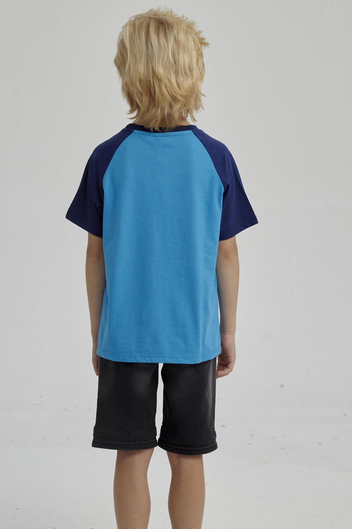 Polera Niño Raglan Print Azul Claro