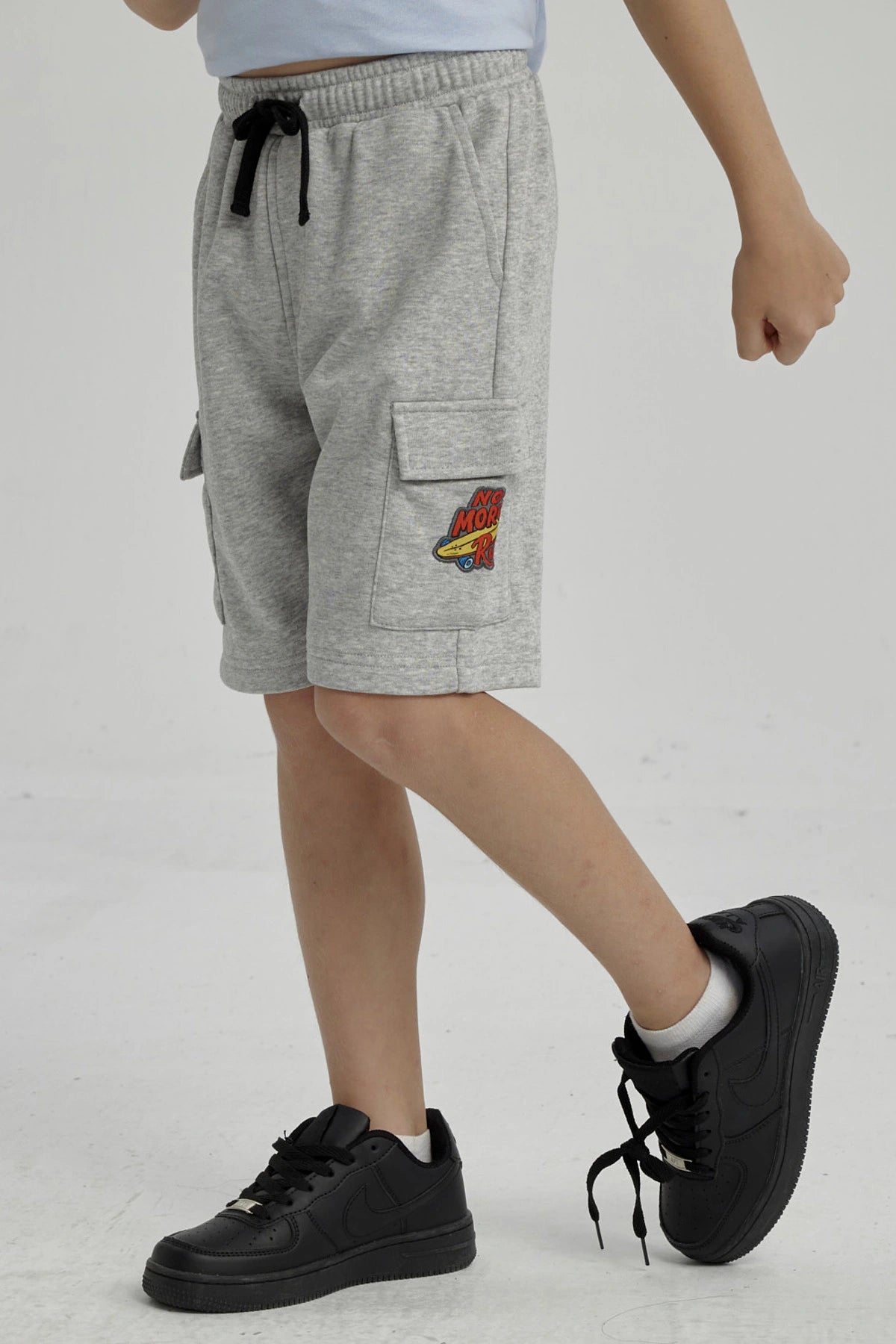 Bermuda Niño Franela Con Parche Gris Melange