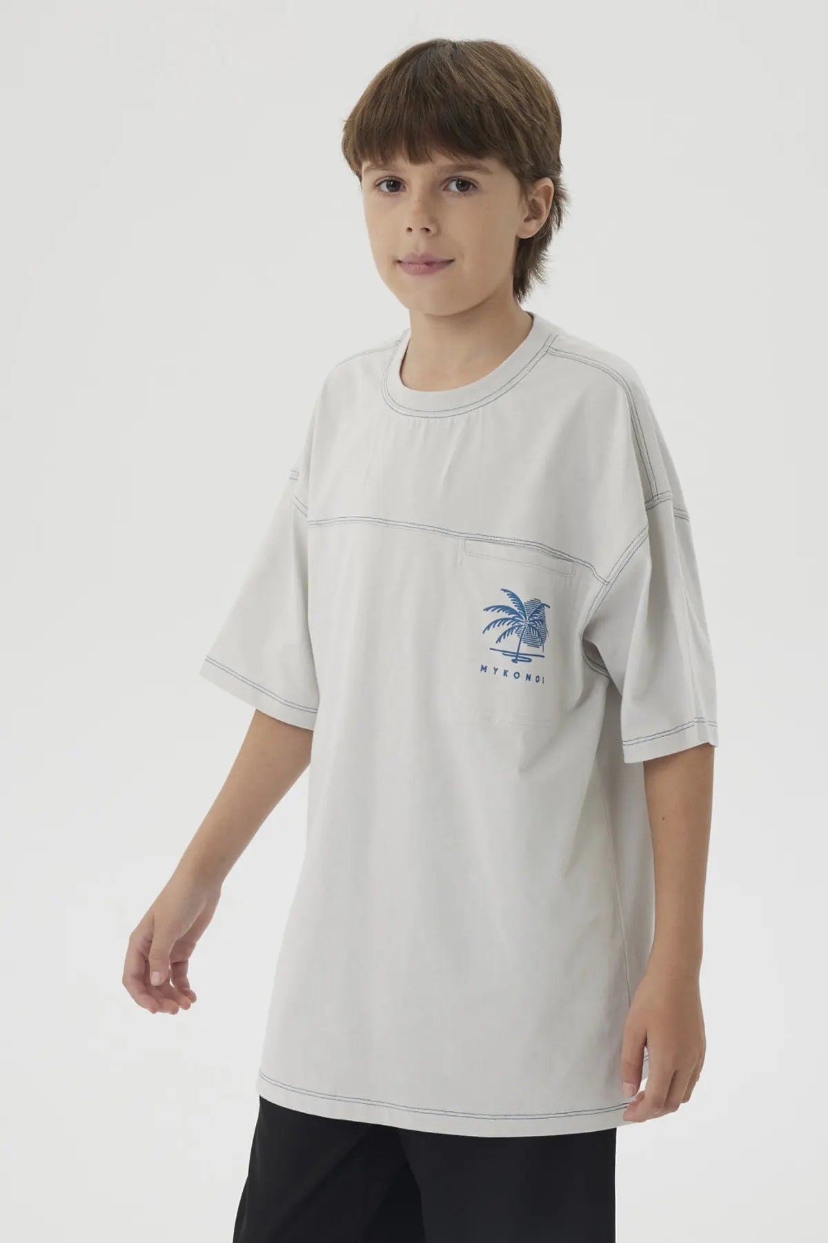 Polera Niño Bolsillo Print Gris