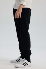 Pantalón Buzo Niño Jogger Negro