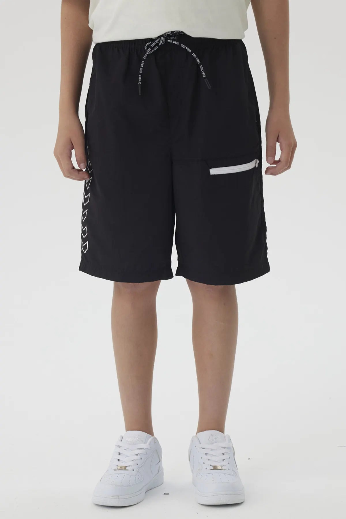 Bermuda Niño Con Cierre Negro