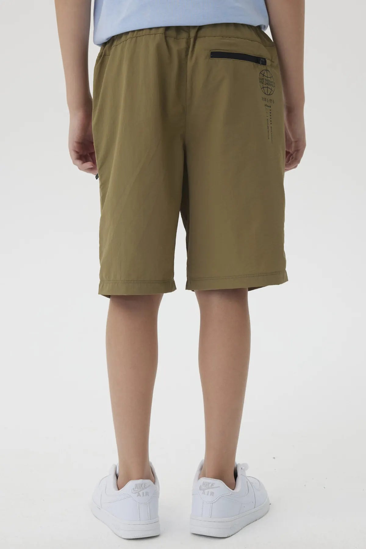 Bermuda Niño Con Cierre Verde Militar