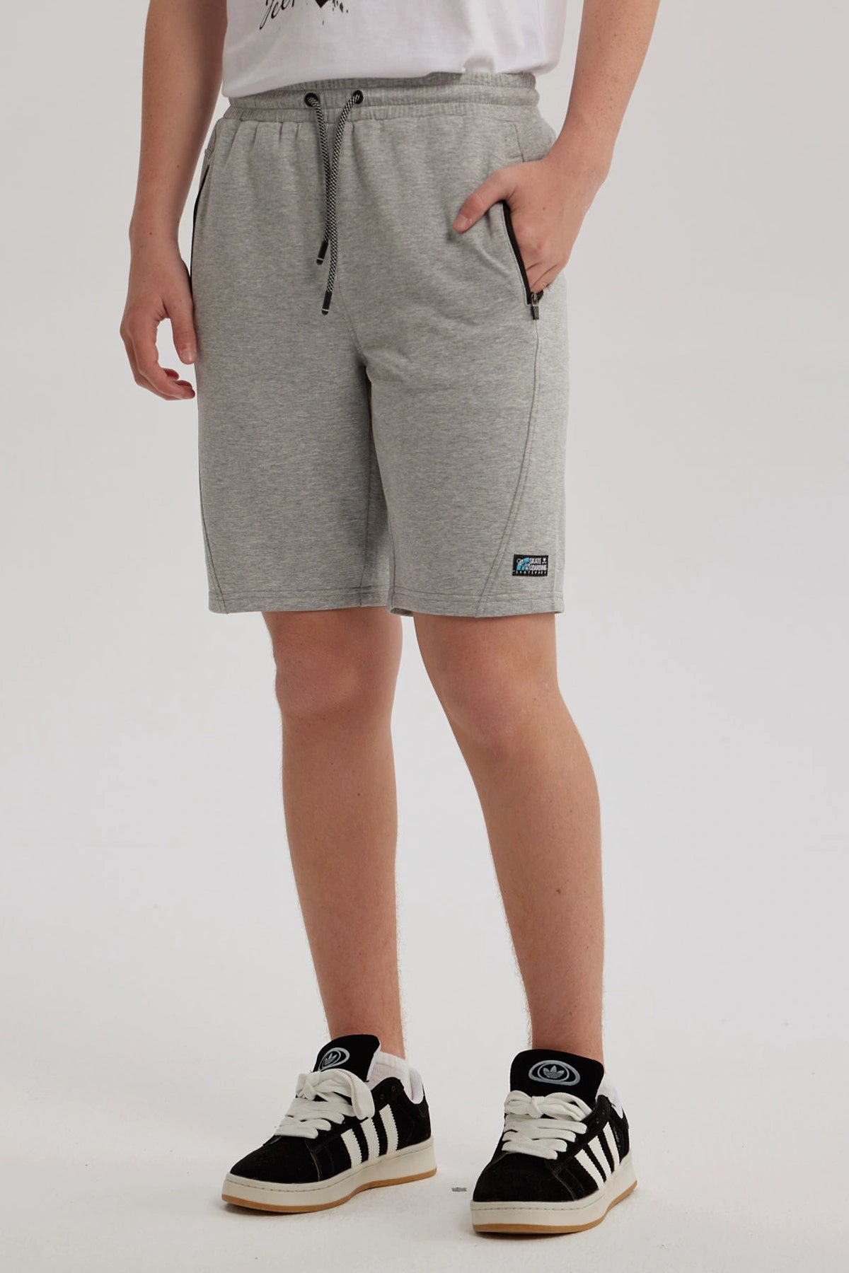 Bermuda Niño Con Bolsillo Con Cierre Gris Melange