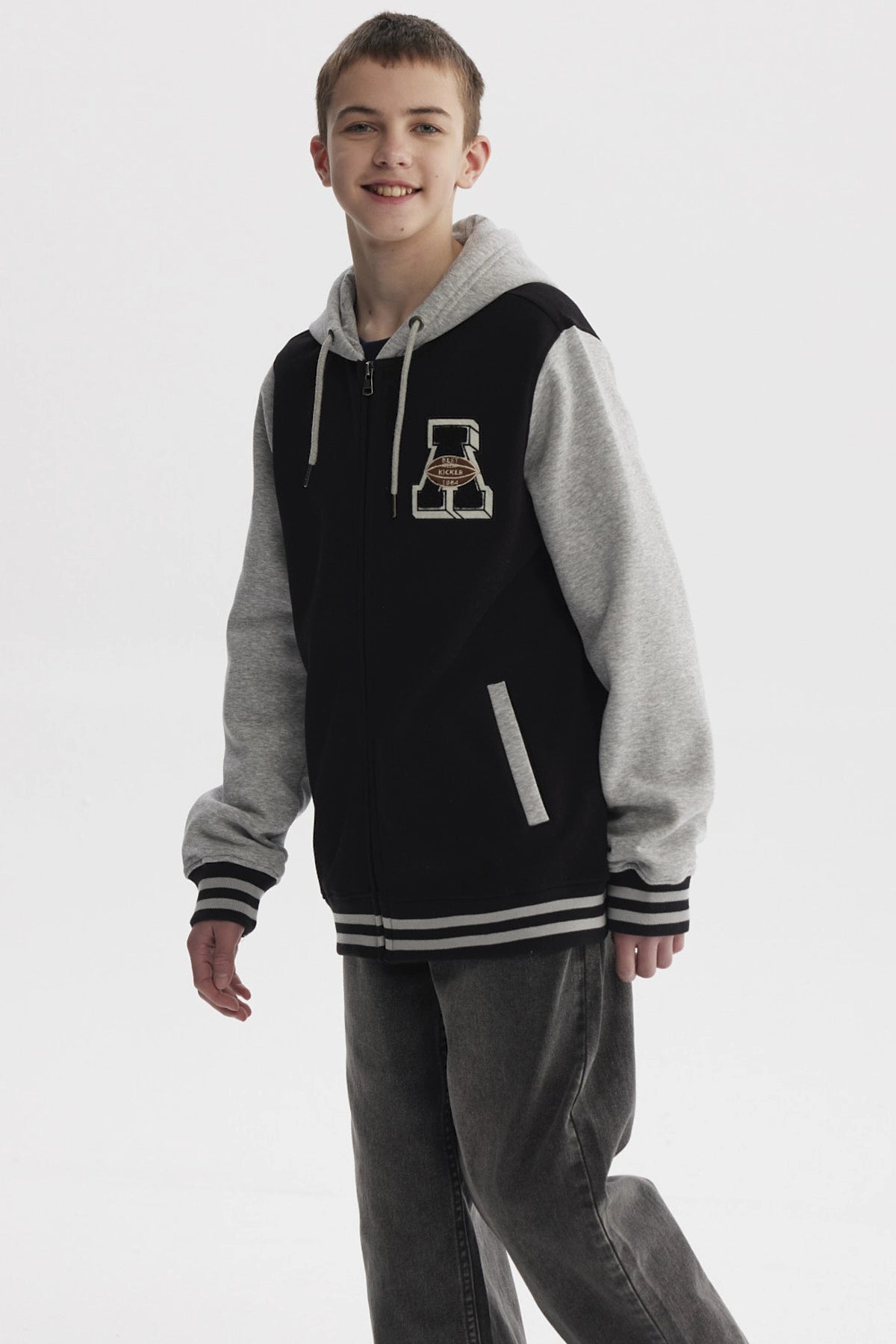 Polerón Niño College Full Zipper Negro