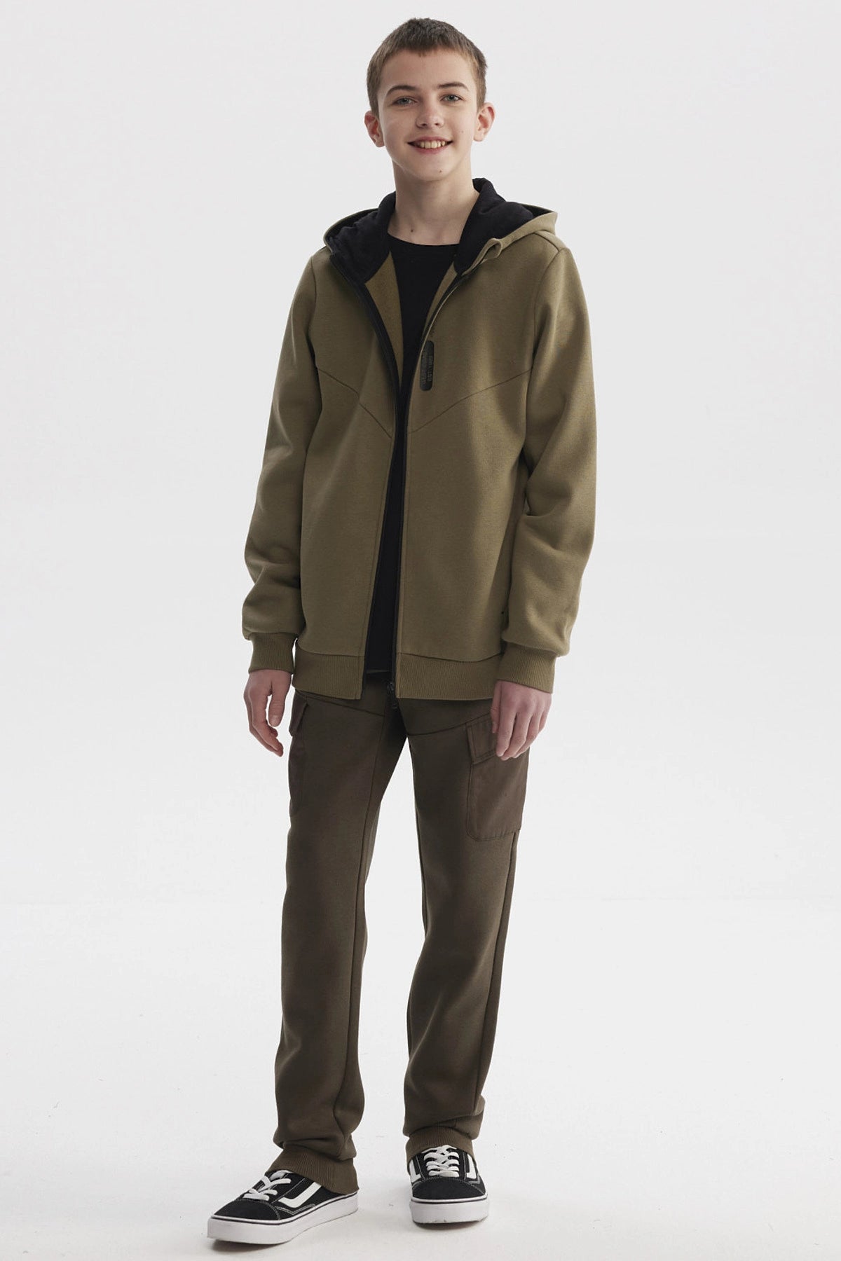 Polerón Niño Slim Verde Militar