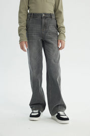 Jeans Niño Calce Recto Gris Oscuro