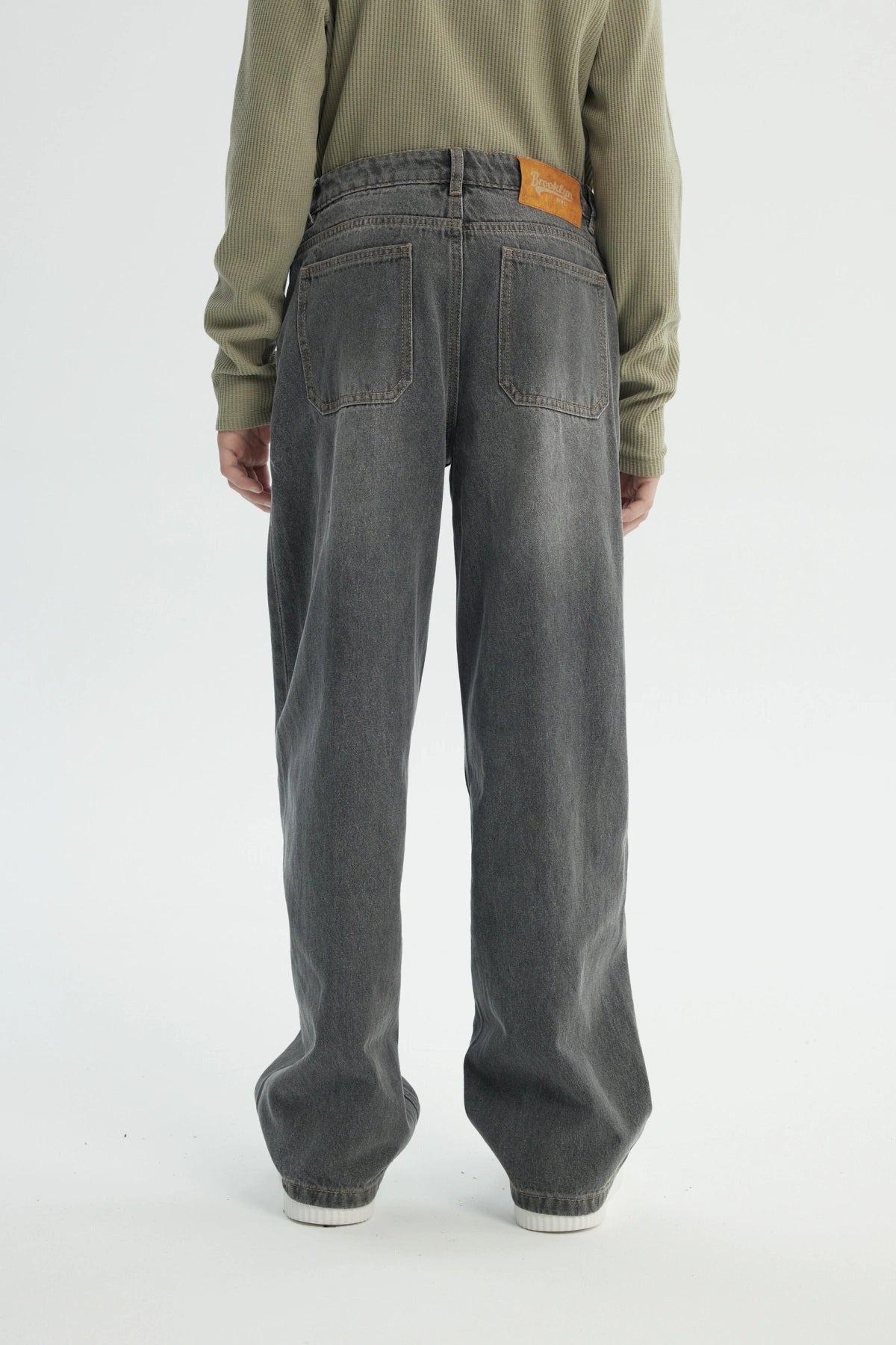 Jeans Niño Calce Recto Gris Oscuro