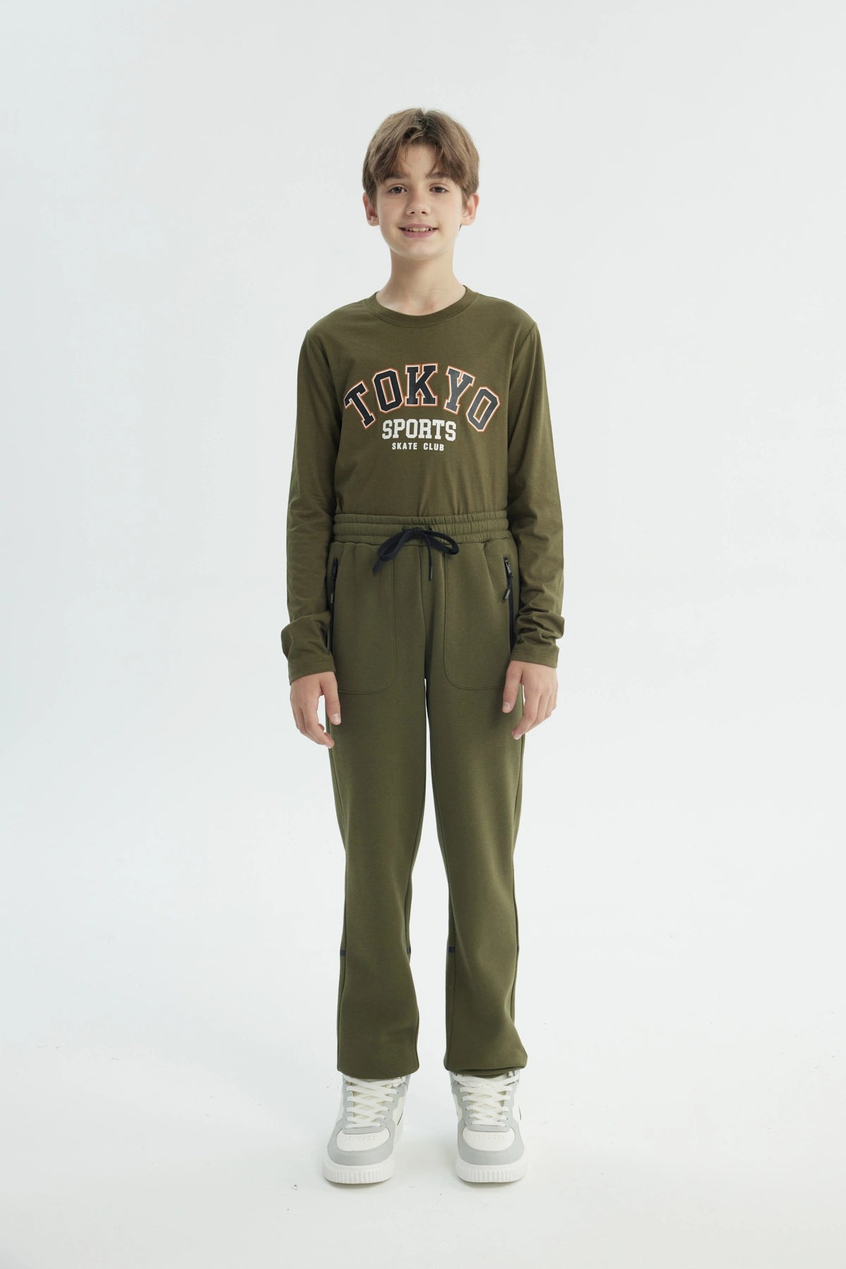Pantalón Buzo Niño Clásico Verde Militar