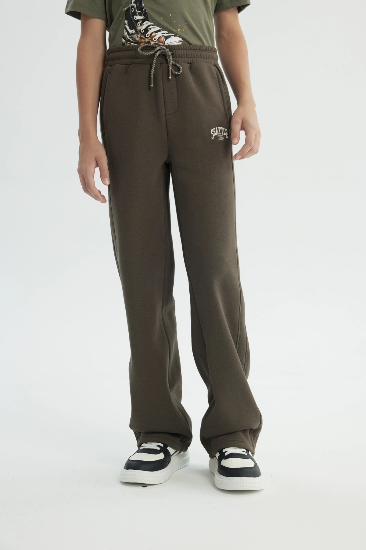 Pantalón Buzo Niño Amplio Café