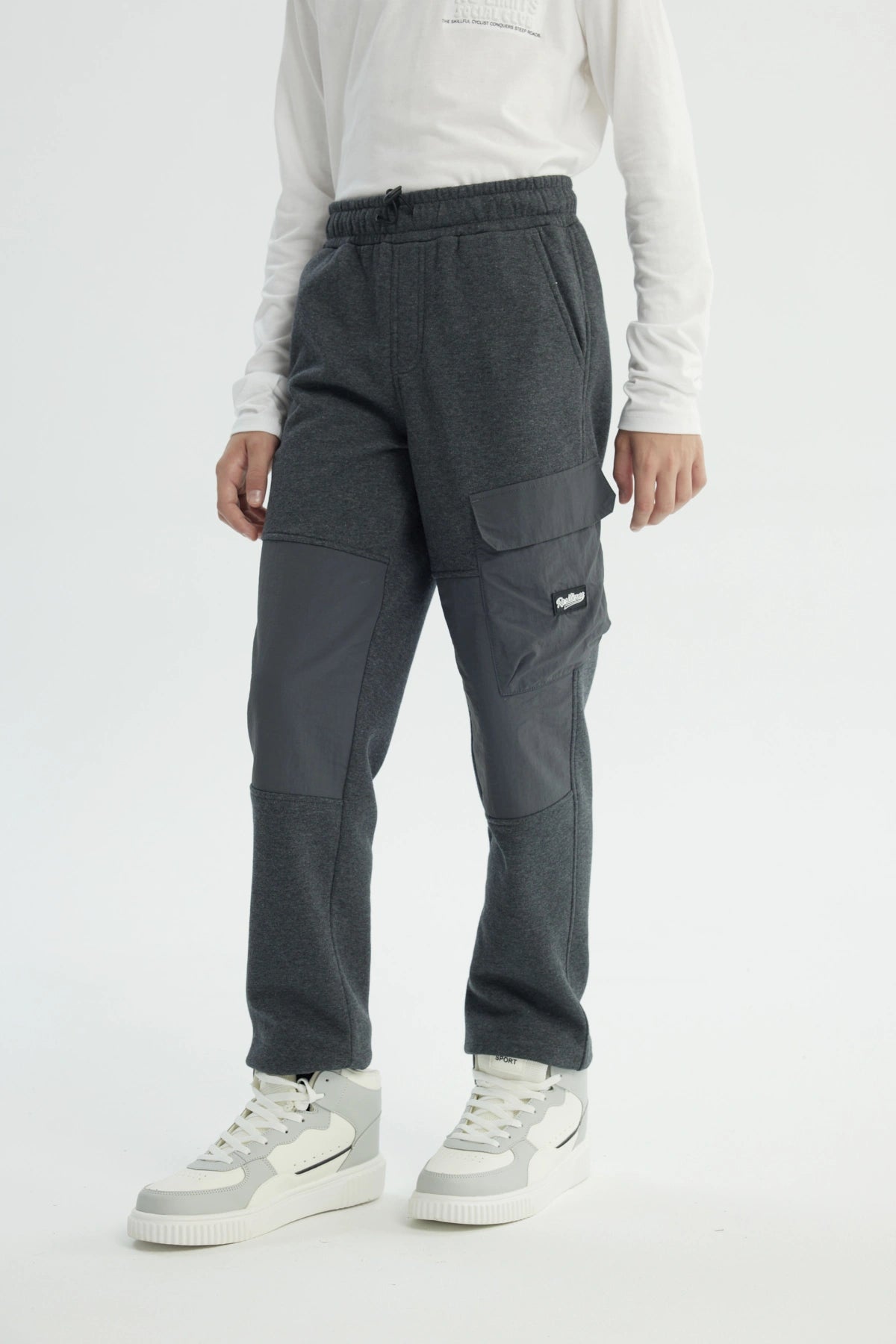 Pantalón Buzo Niño Pitillo Gris