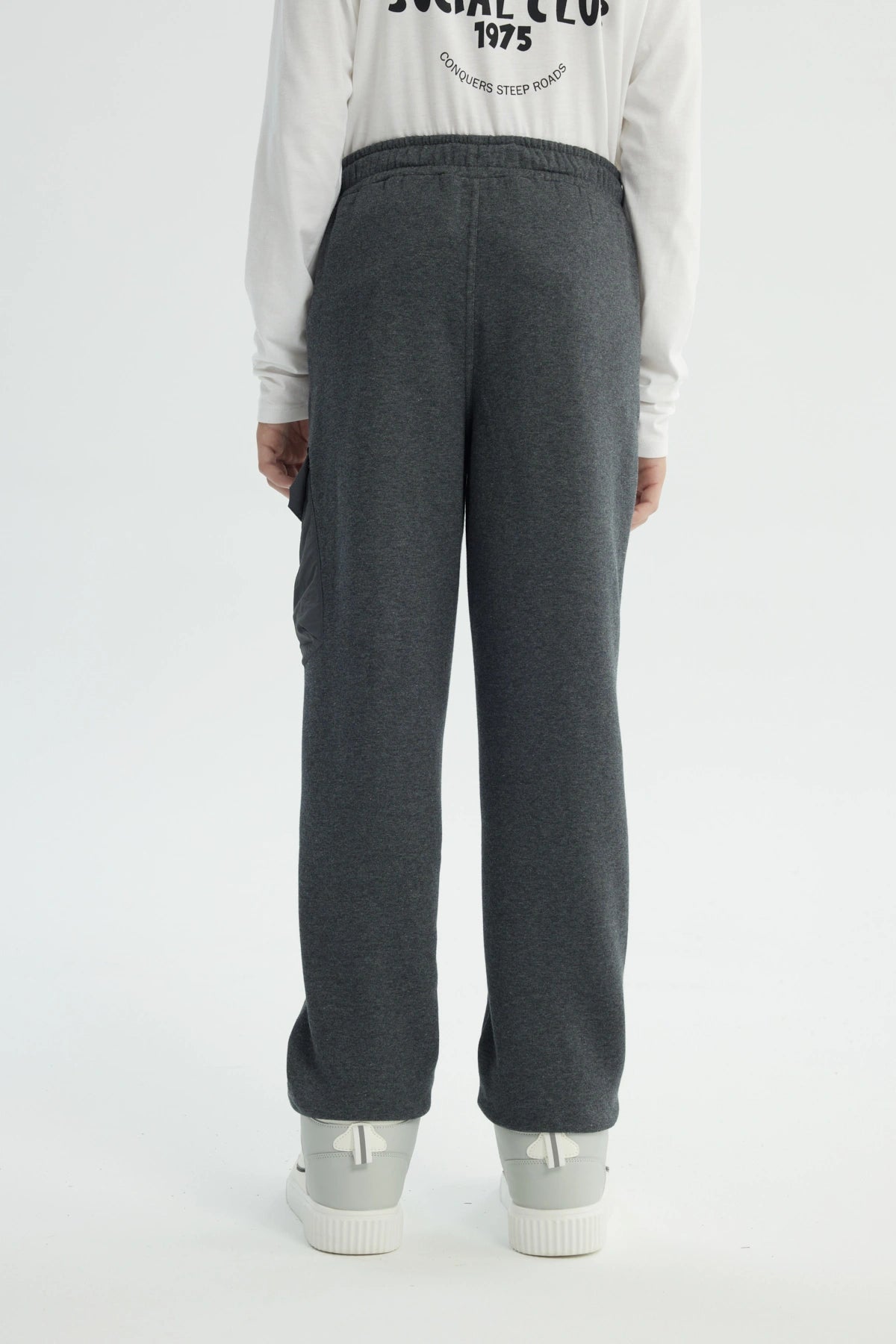 Pantalón Buzo Niño Pitillo Gris