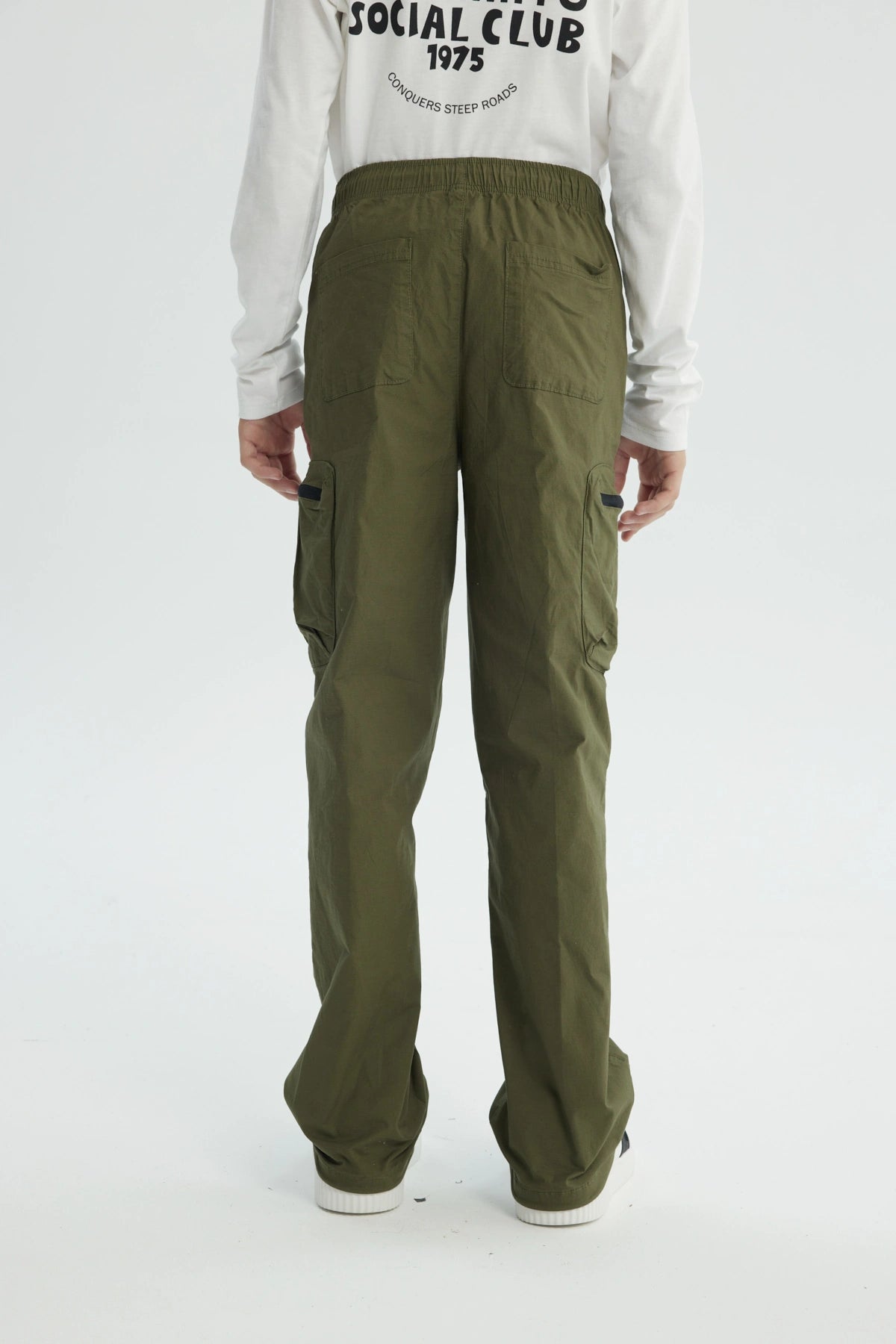 Pantalón Niño Calce Recto Verde Militar
