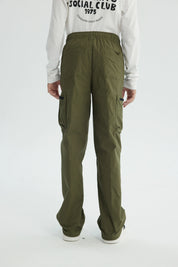 Pantalón Niño Calce Recto Verde Militar