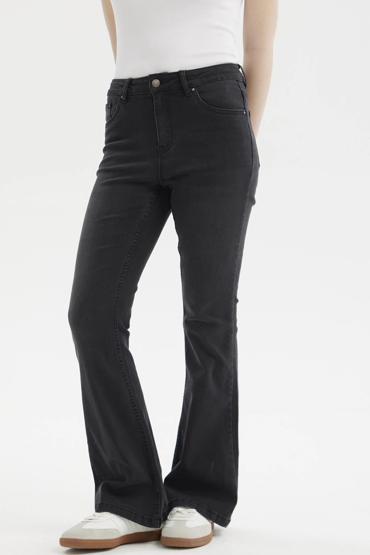 Jeans Mujer Flare Vale Negro