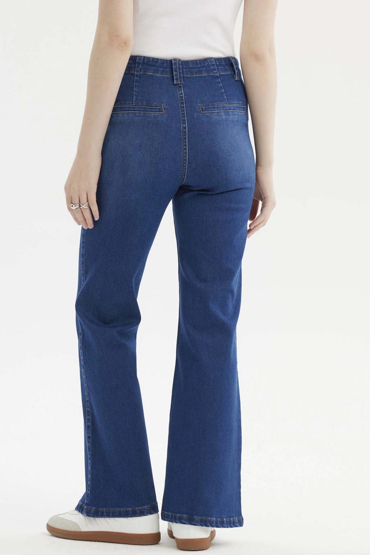 Jeans Mujer Flare Bolsillo Azul Oscuro