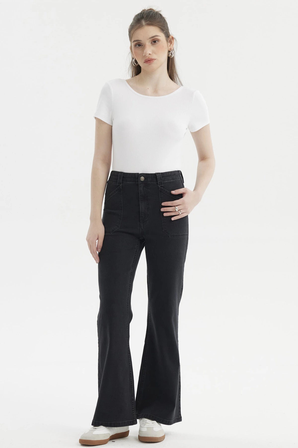 Jeans Mujer Flare Bolsillo Negro