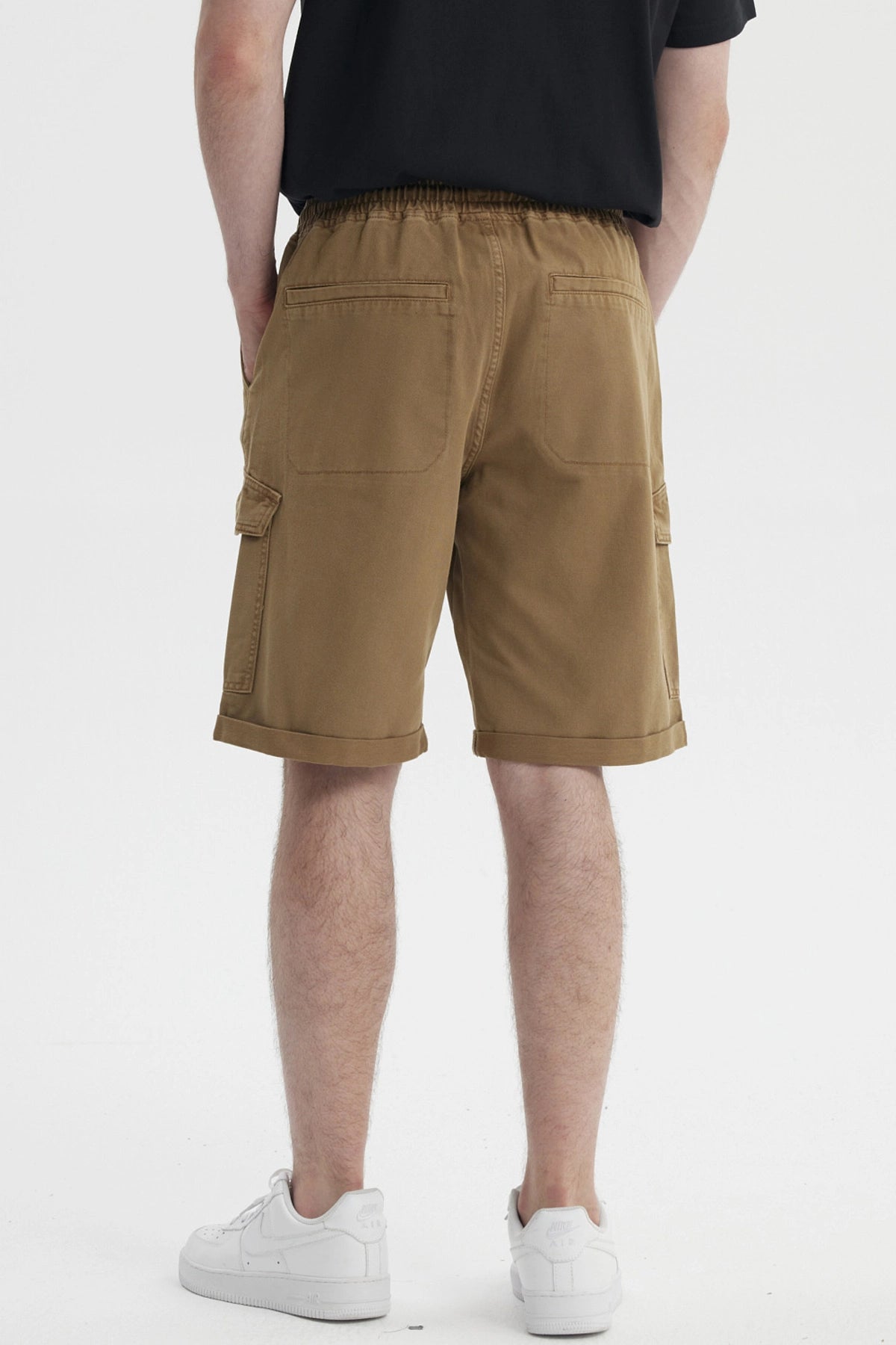 Bermuda Hombre Calce Recto Café