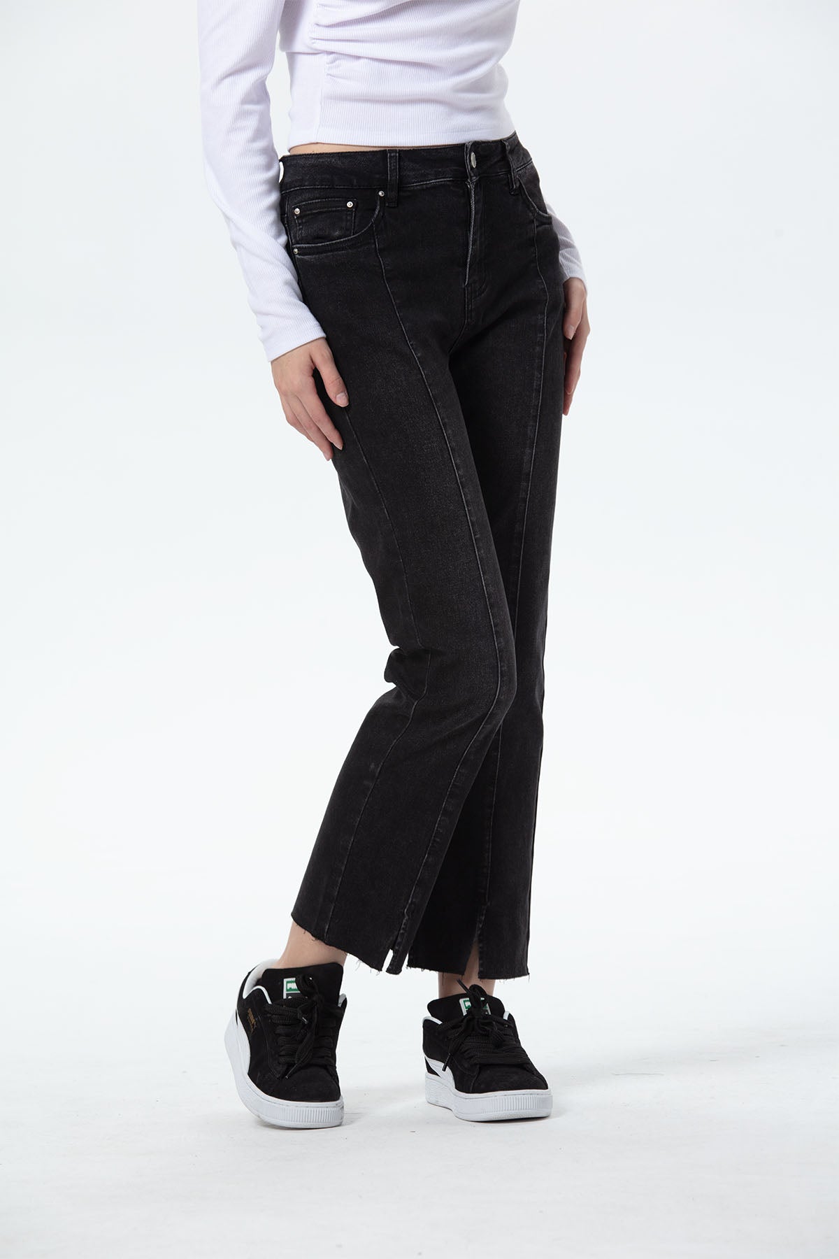 Jeans Mujer Slim Linea Abertura Gris