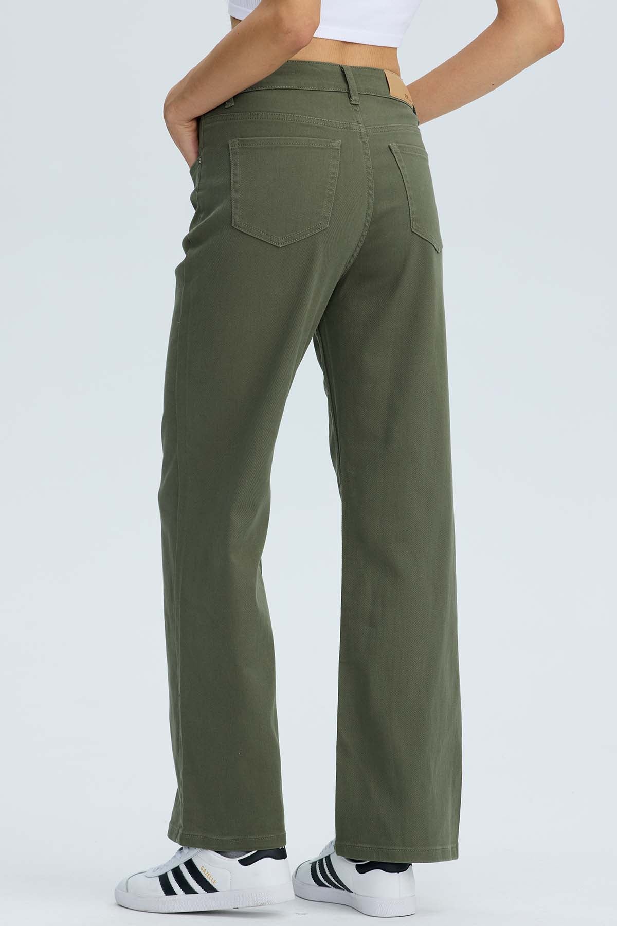 Jeans Mujer Calce Recto Verde Oscuro