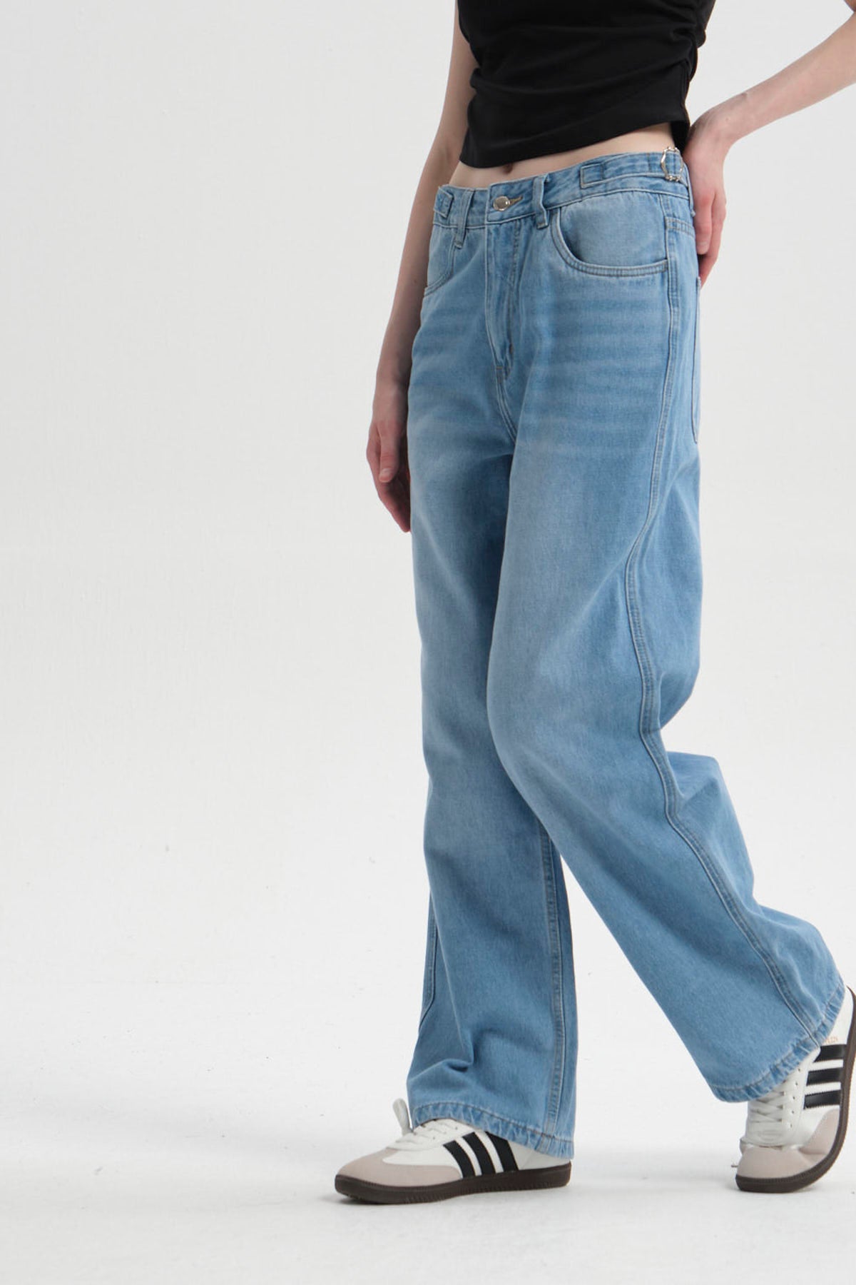 Jeans Mujer Calce Recto Deshilachado Azul Claro