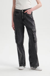 Jeans Mujer Cargo Calce Recto Negro