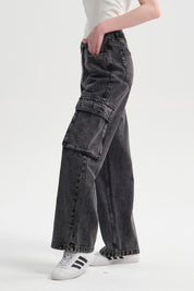 Jeans Mujer Cargo Calce Recto Negro