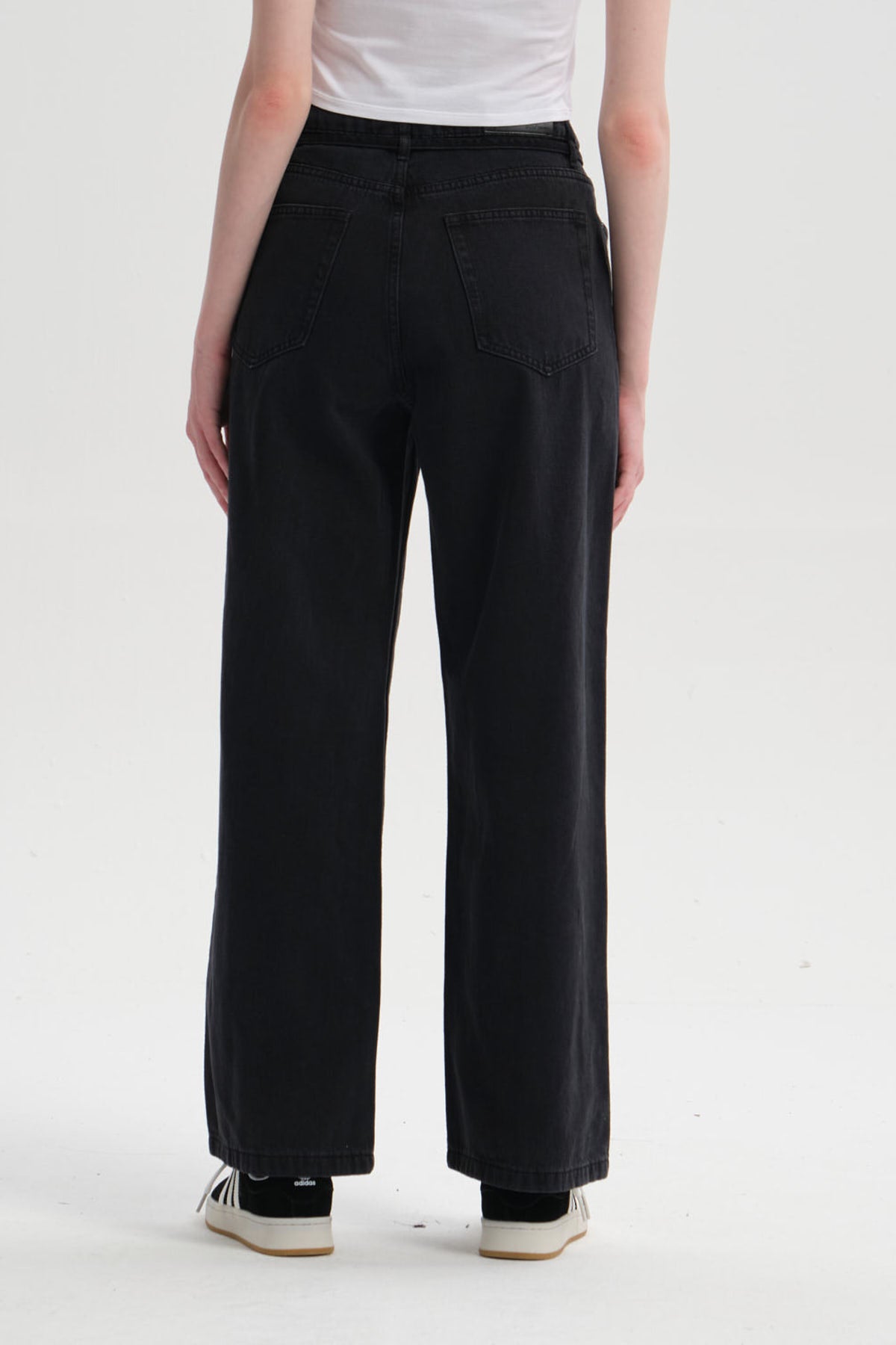 Jeans Mujer Calce Recto Lazo Negro