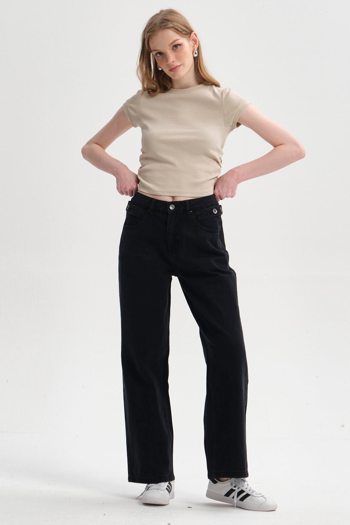 Jeans Mujer Ajuste Cintura Negro
