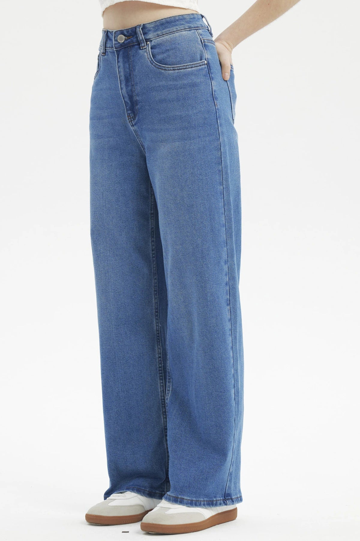Jeans baggy azul para mujer de corte holgado y tiro alto prenda lisa sin estampado ideal para un look casual