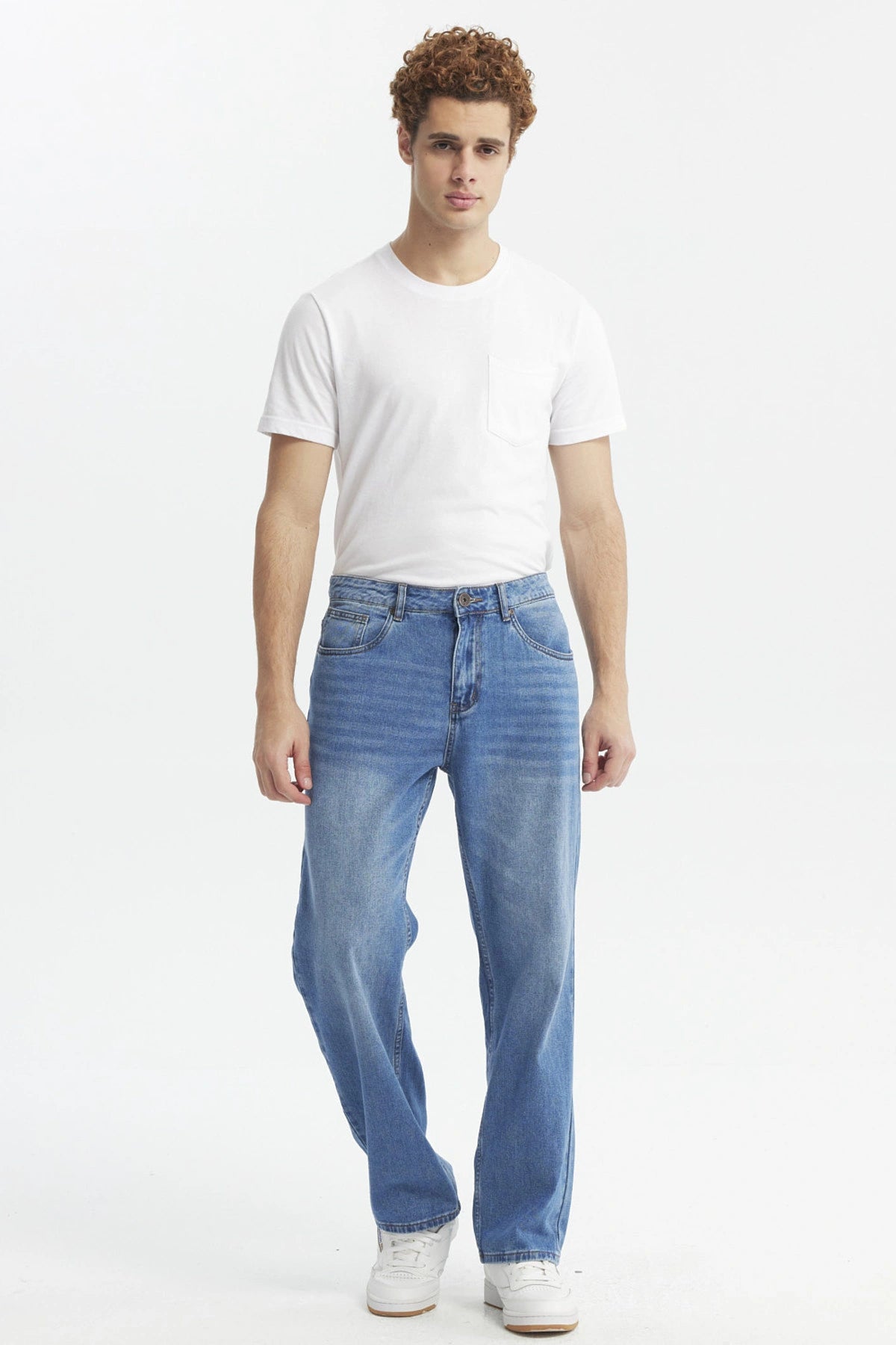 Jeans rectos azul para hombre con efecto deslavado y diseño clásico sin estampa confeccionados en algodón