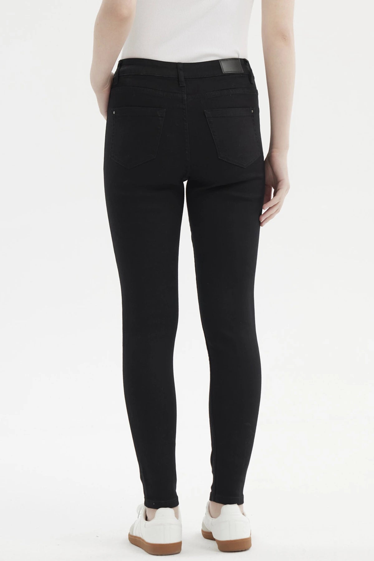 Jeans Mujer Super Skinny Emilia Negro
