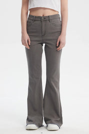 Jeans flare gris para mujer con diseño liso ajuste en la cintura y campana amplia ideales para un look moderno y relajado