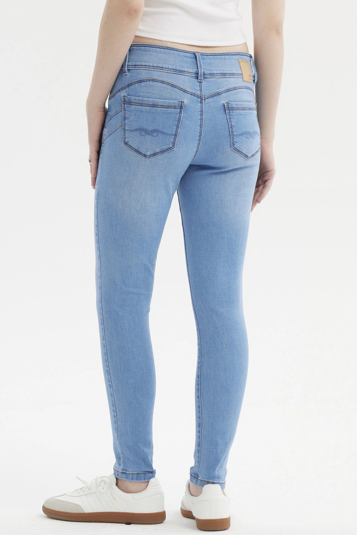 Jeans Mujer Skinny Kim Azul Claro
