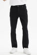 Jeans slim negro para hombre con diseño liso y ajuste moderno ideal para un look casual diario