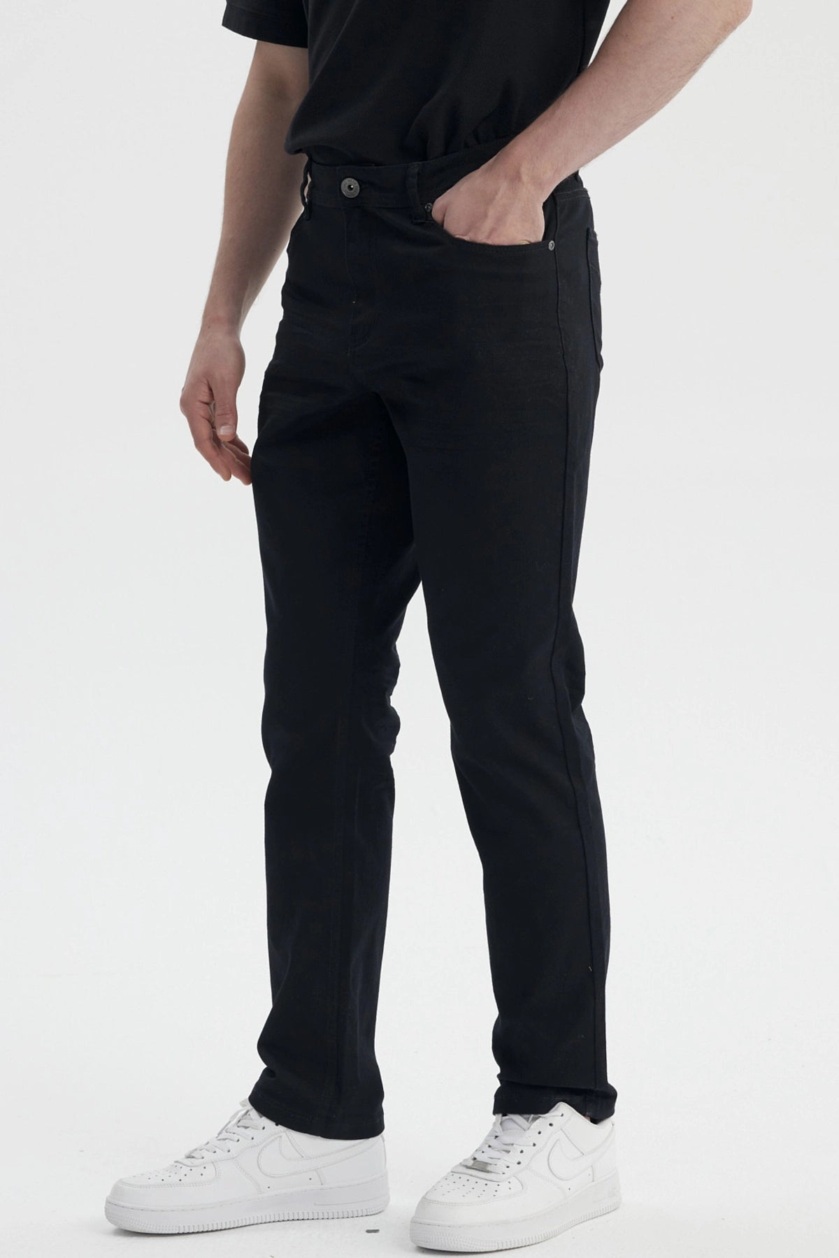 Jeans Hombre Slim Color Negro