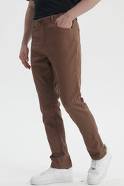 Jeans Hombre Slim Color Café
