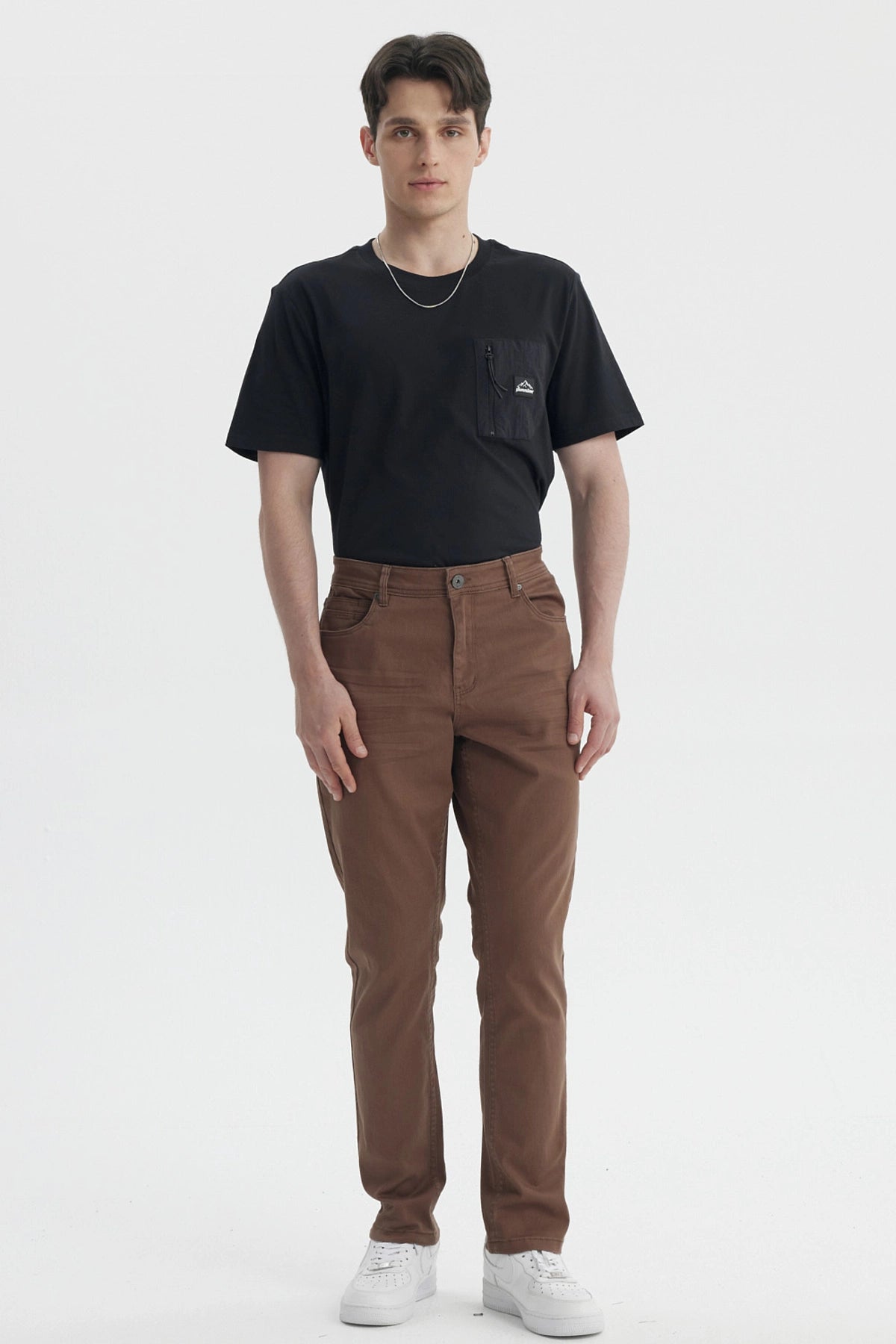 Jeans Hombre Slim Color Café