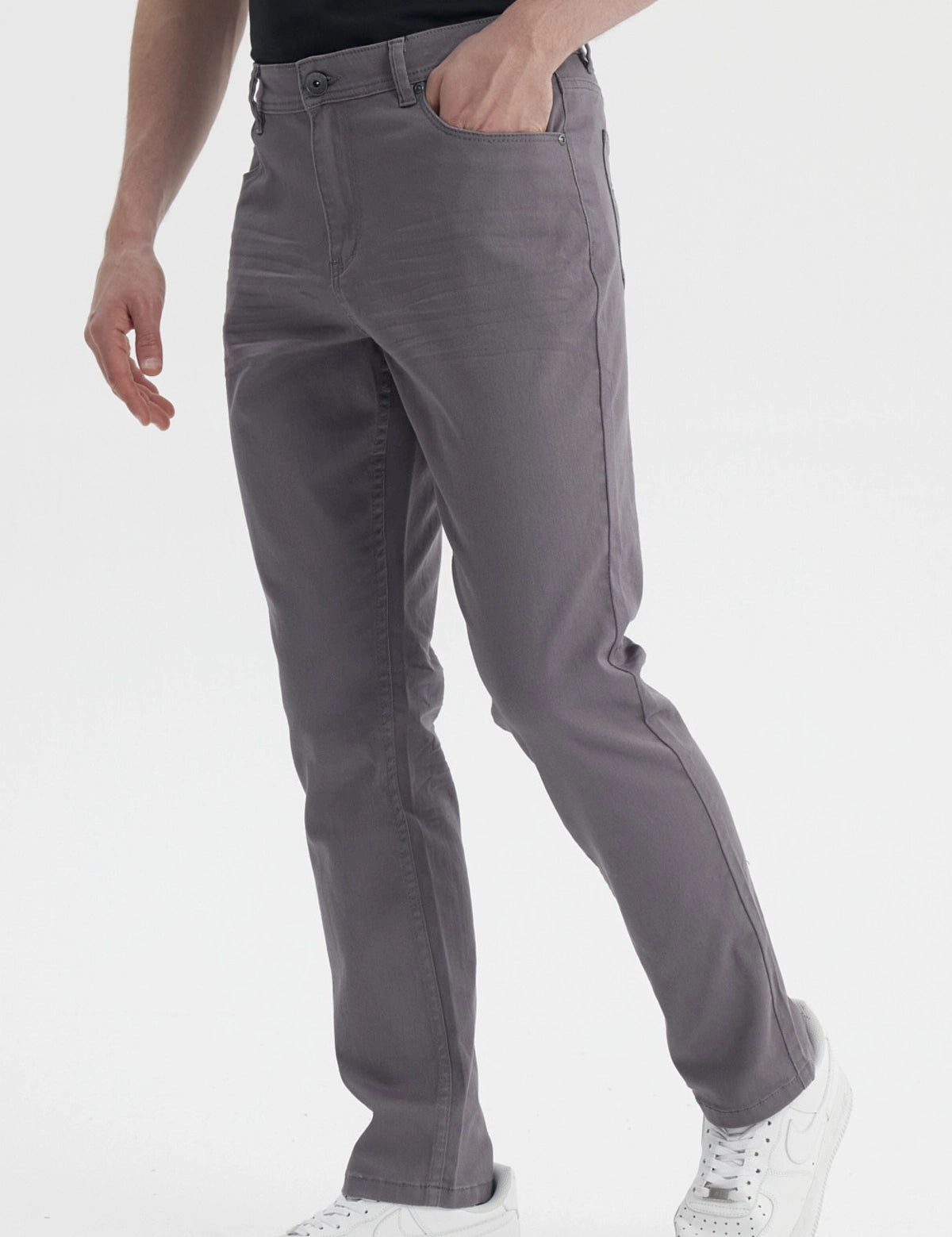 Jeans slim gris para hombre con diseño liso ajustados cómodos y modernos perfectos para un look casual diario