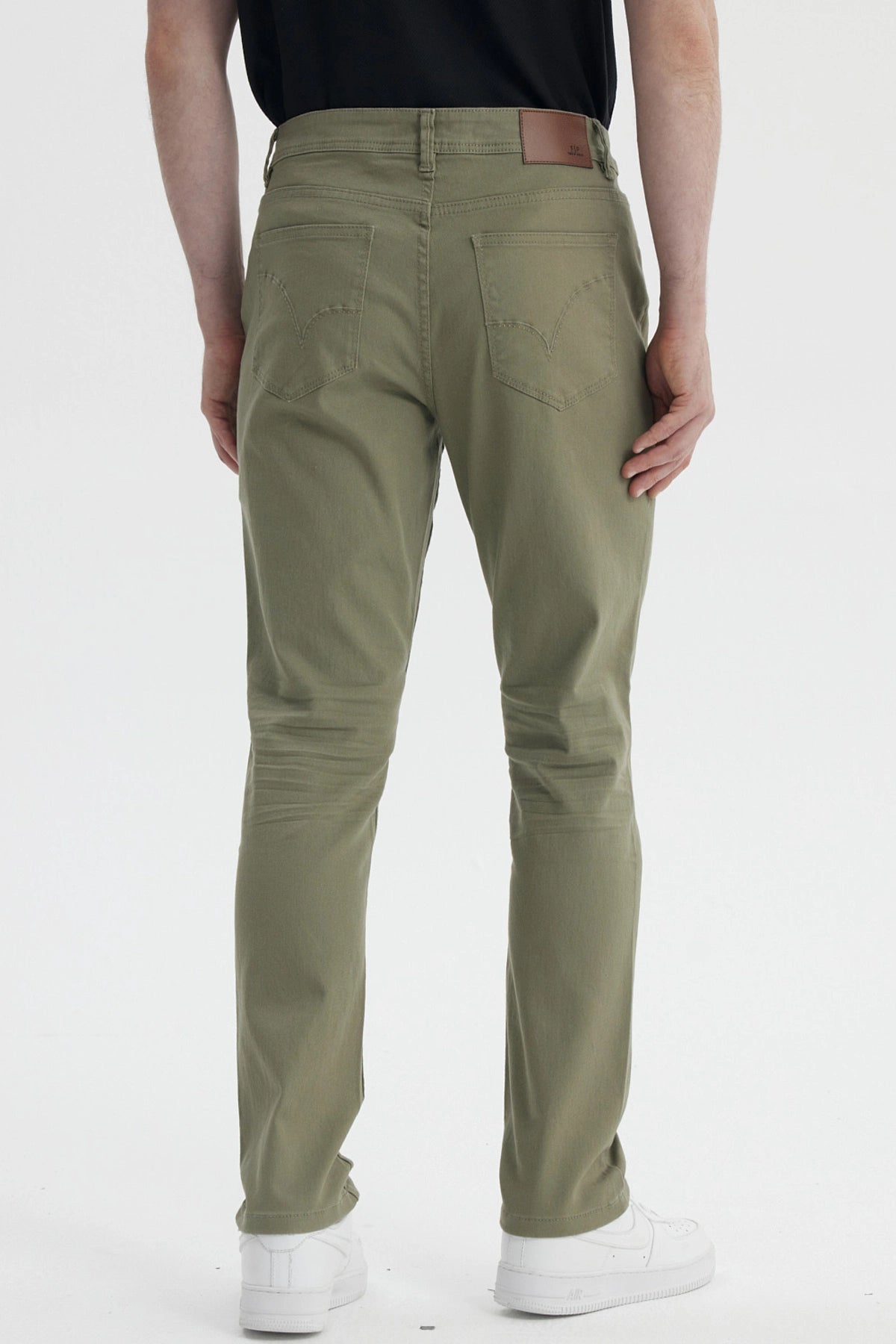 Jeans Hombre Slim Color Verde Militar