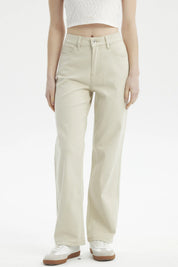 Jeans mujer calce recto color beige sin estampa diseño liso con bolsillos delanteros visibles