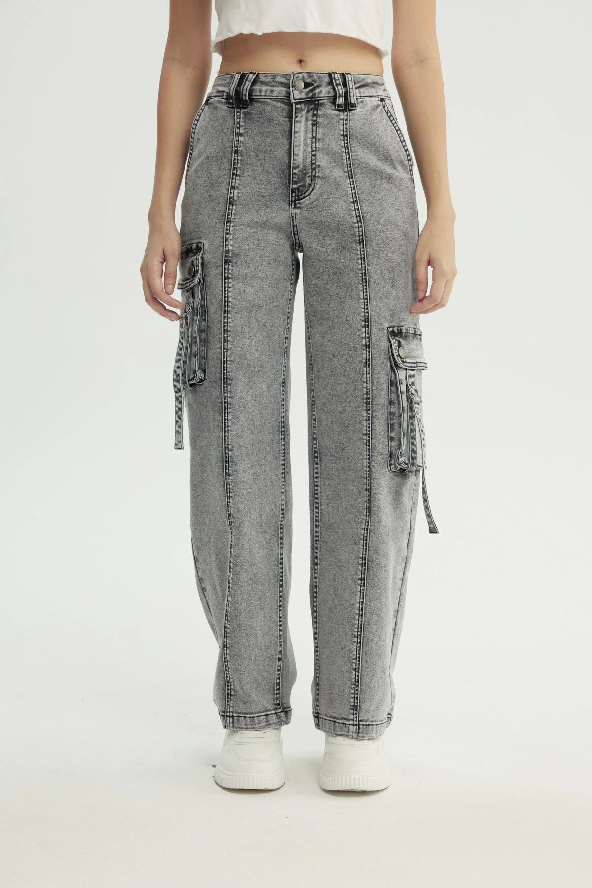 Jeans Mujer Calce Recto Gris