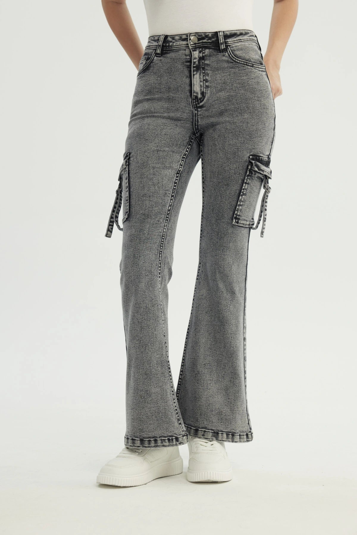 Jeans Mujer Flare Gris