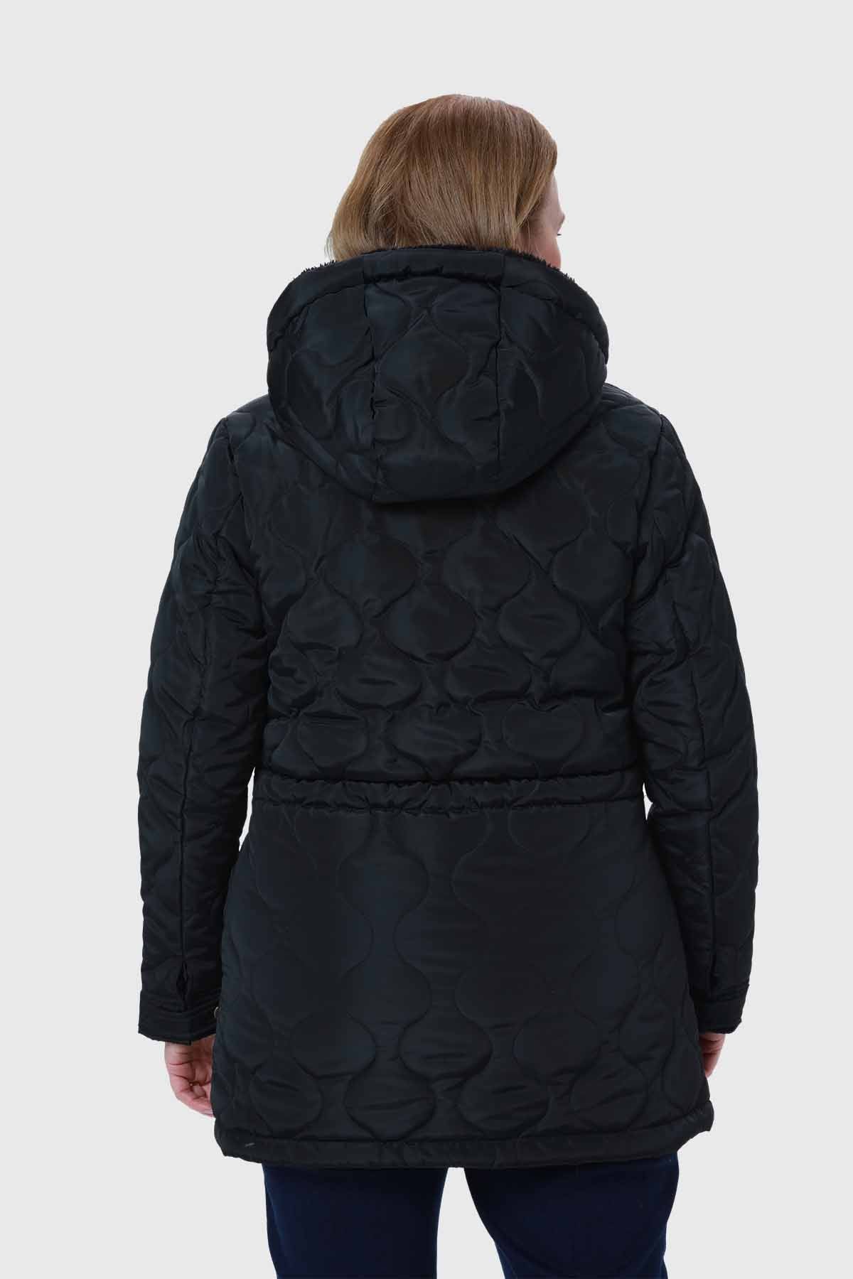 Parka Mujer Con Rombos Negro