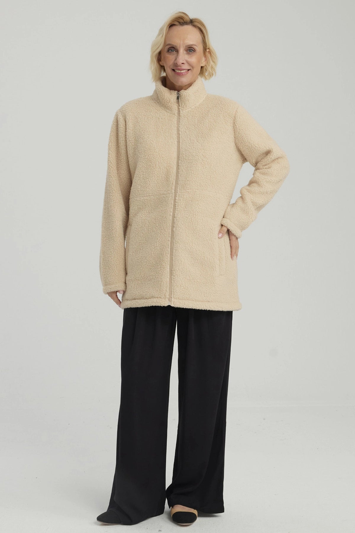 Polar Mujer Corderito Broche Beige