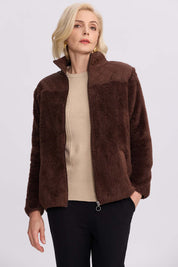 Polar Mujer Con Acolchado Y Cierre Café